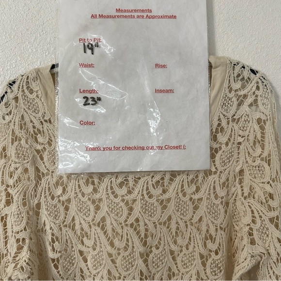 Dress The Population Crochet Bell Sleeve Top Size M - Picture 6 of 6